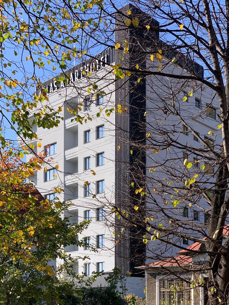 Atlas Aparthotel Piatra Neamţ Екстериор снимка